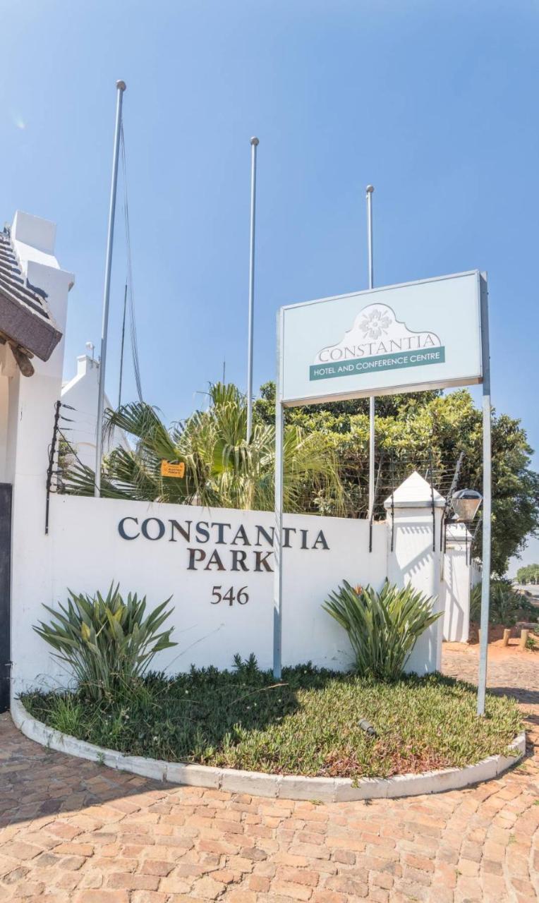 Constantia Hotel And Conference Centre Midrand Exteriör bild