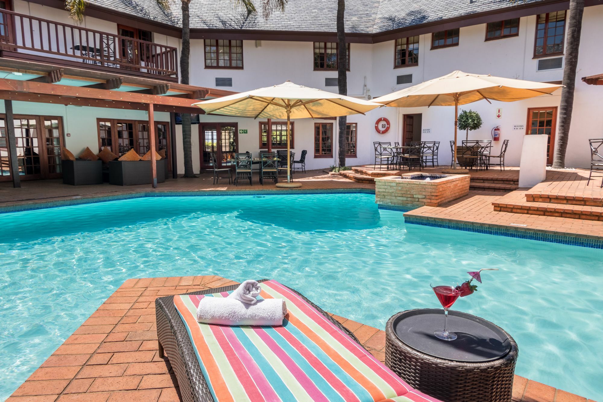 Constantia Hotel And Conference Centre Midrand Exteriör bild